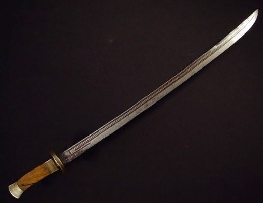Une version ultérieure de l'épée Yanmaodao