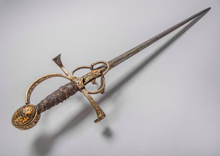 Arming sword