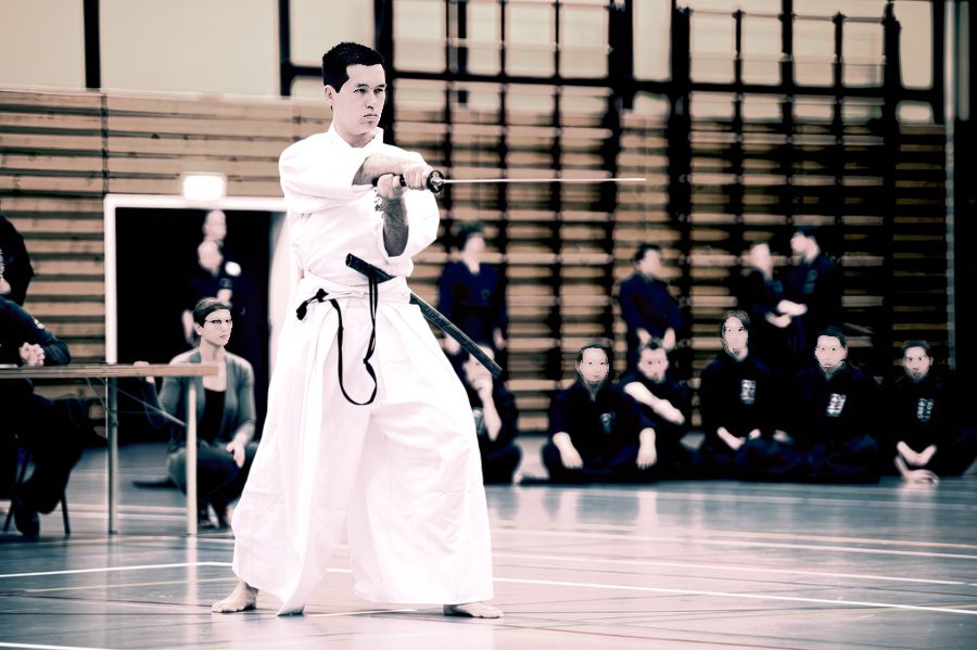 Iaido practitioner in an aggressive fighting stance